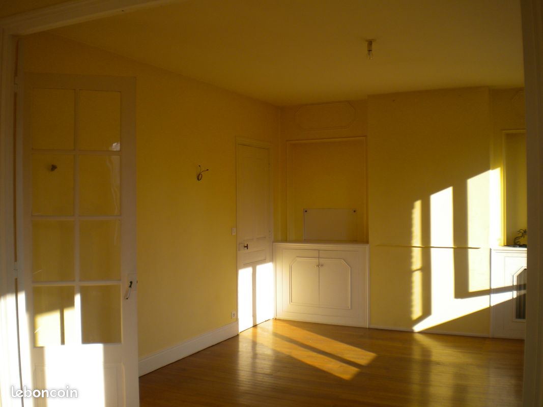 Appartement 5 pièces 126 m² · à Péronne · 126 m² · 150 000 €