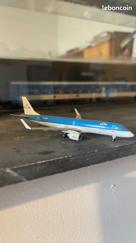 1/400 KLM ERJ-190 GeminiJets (image 2)