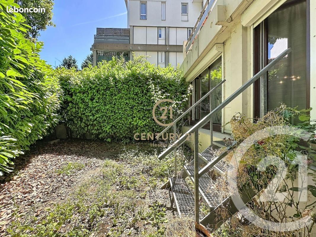 Appartement 3 pièces 72 m² · à Givors · 72 m² · 145 000 €