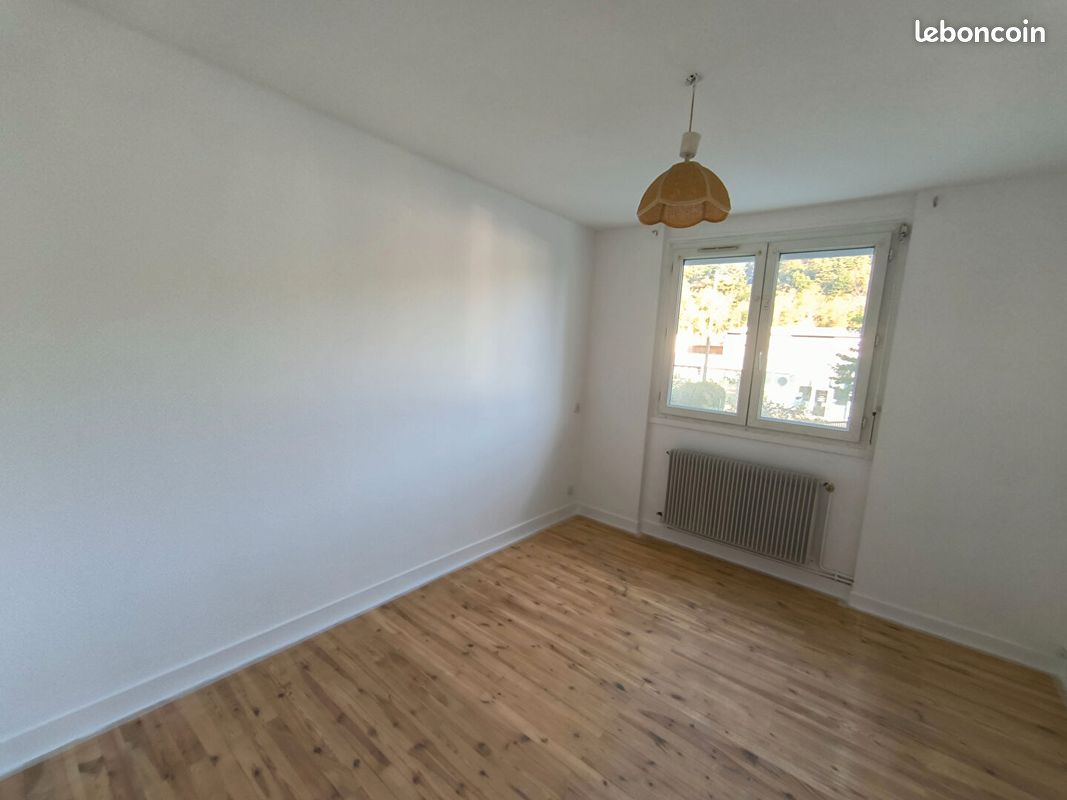 Appartement 4 pièces 77 m² · à Saint-Étienne · 77 m² · 600 €/mois