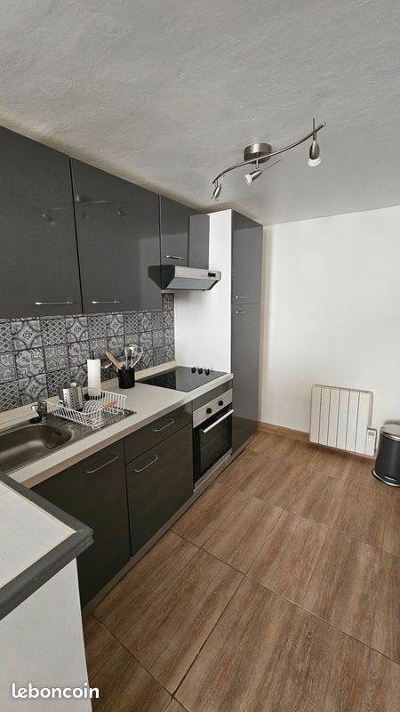 Appartement a louer aubagne - 1 pièce(s) - 28 m2 - Surfyn