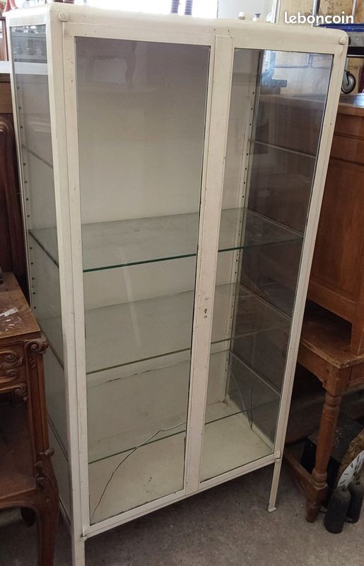 Armoire à pharmacie mcm - France