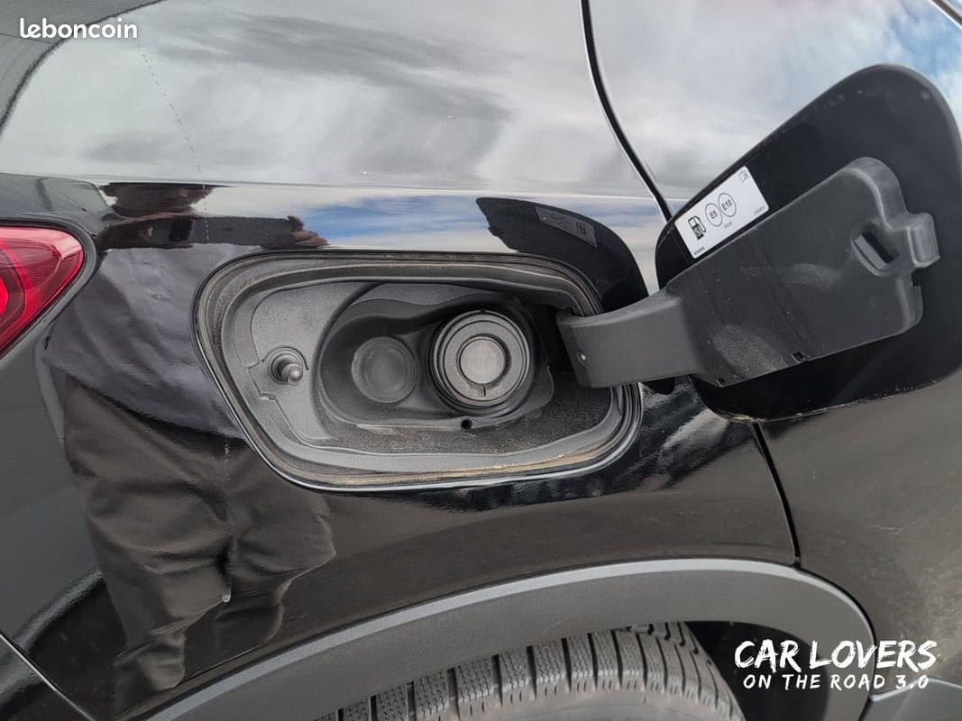 VOLVO XC40 T5 Recharge 180+82 ch DCT7 R-Design (image 27)