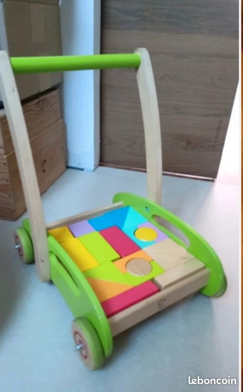 Trotteur / Chariot de marche Construction en bois (image 1)