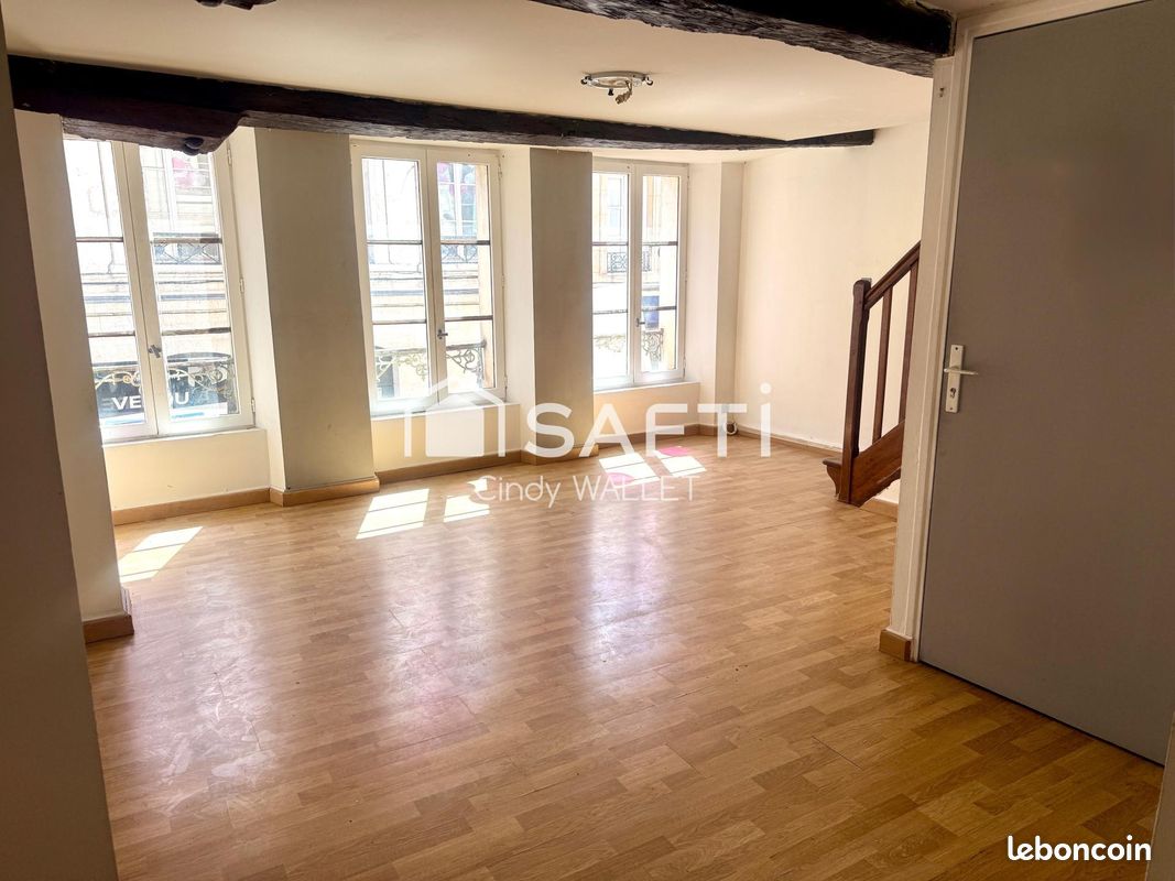 Immeuble 165 m² LAON (image 1)