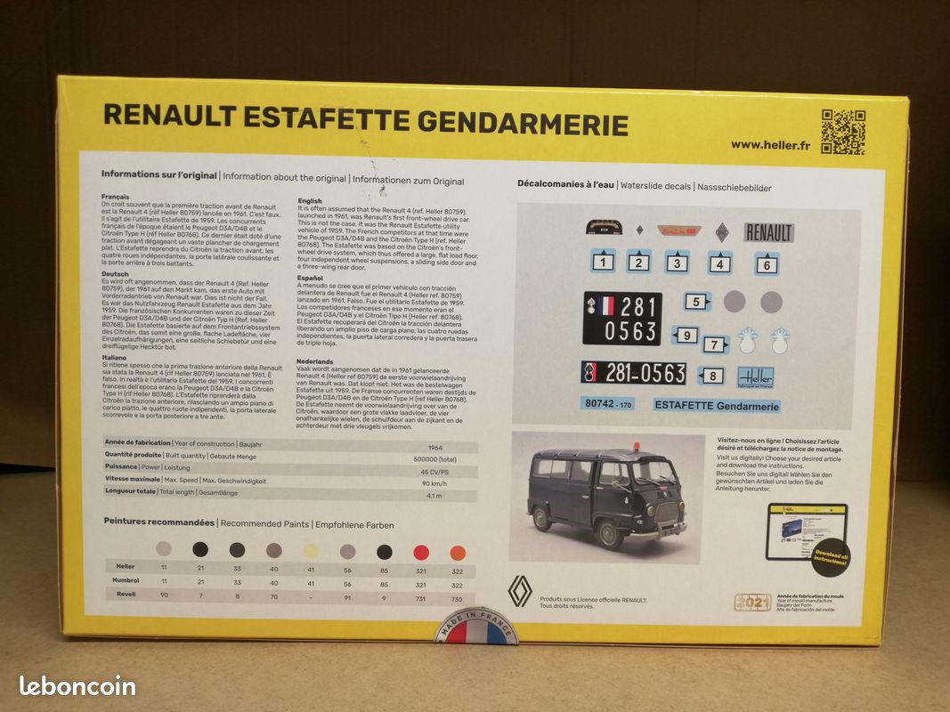 Maquette RENAULT ESTAFETTE TOIT HAUT 1/24 HELLER