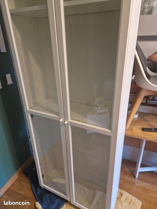 Vitrine ikea (image 1)