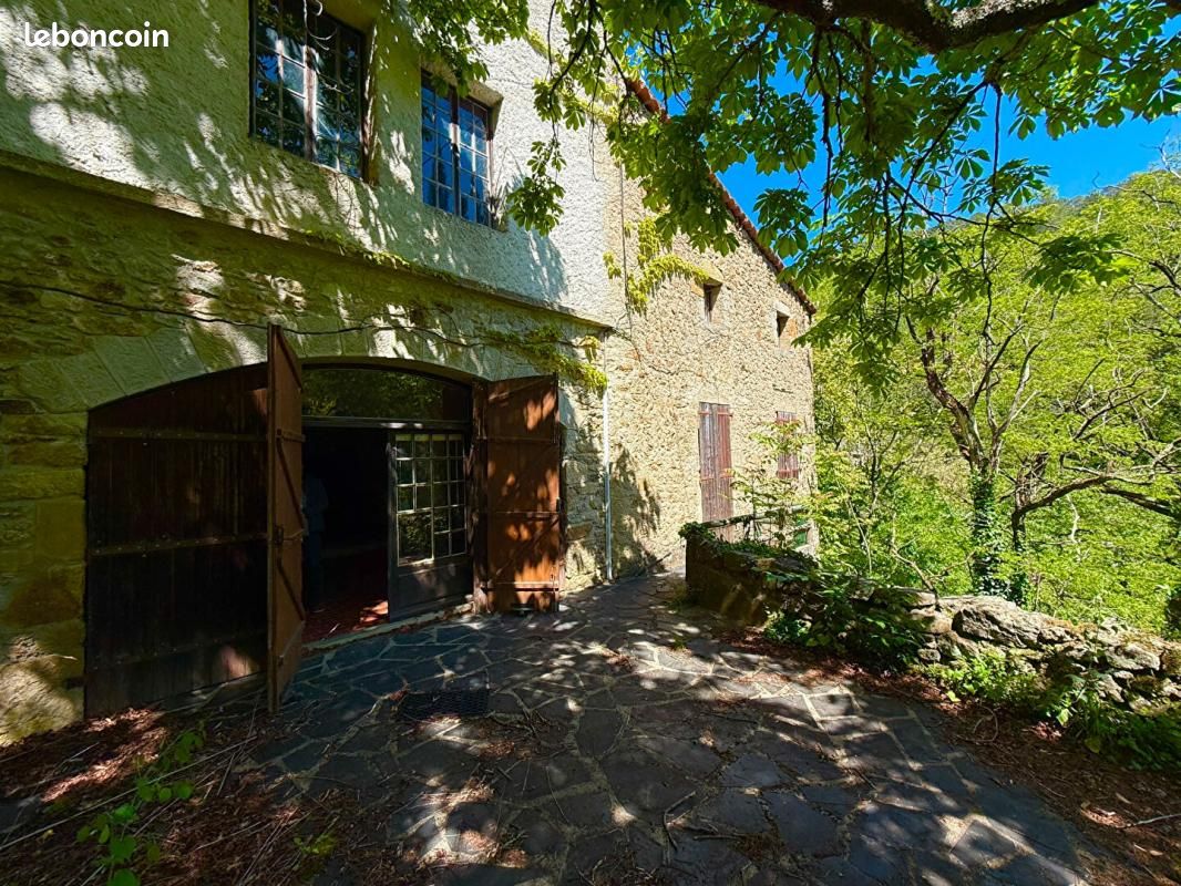 Maison 7 pièces 200 m² · à Tauriers · 200 m² · 170 000 €