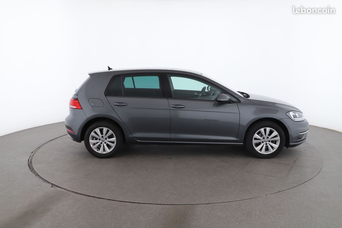 Volkswagen Golf VII 1.0 TSI BlueMotion Tech Confortline Business DSG7 5P 115 ch (image 13)