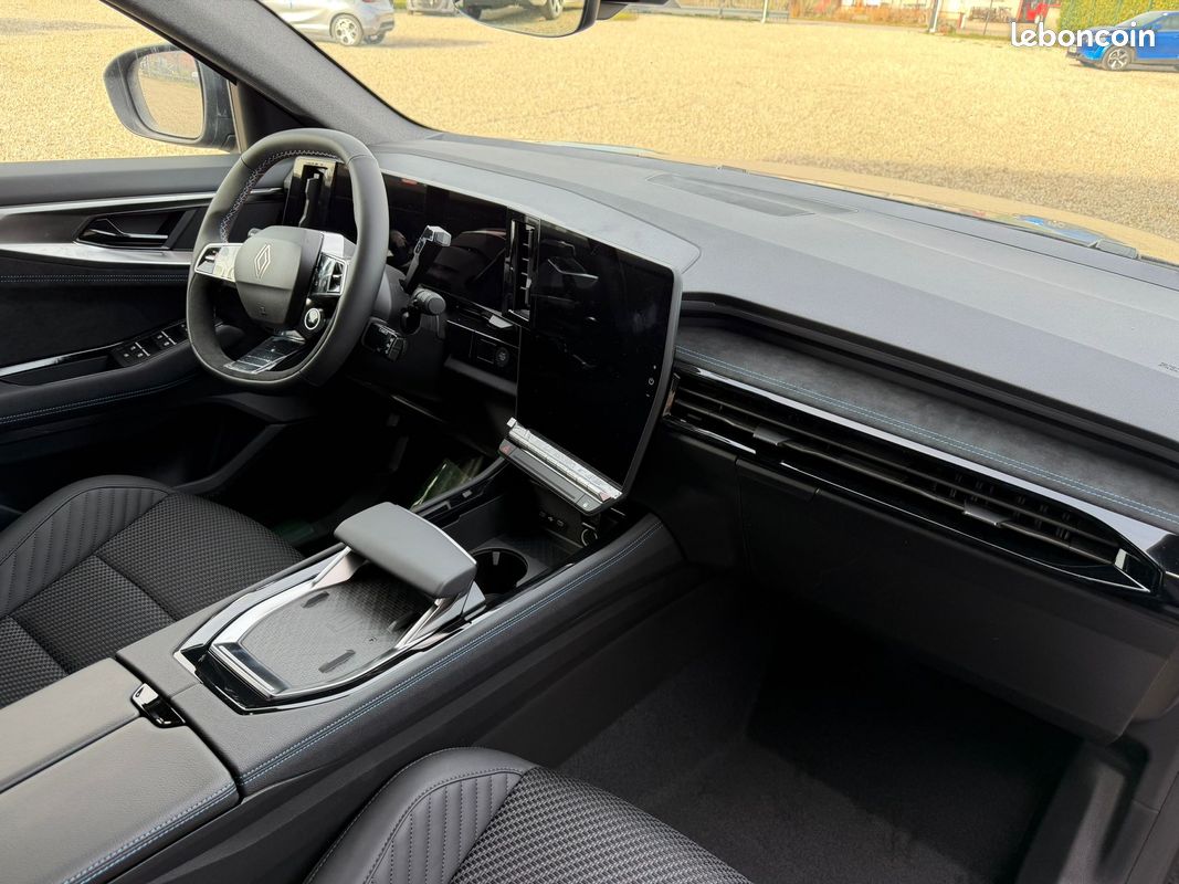 Nouveau Renault Espace Esprit Alpine E-Tech 200 Full hybride sur commande (image 3)