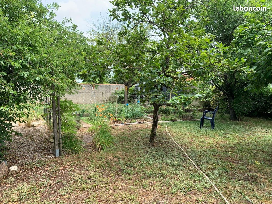 Terrain 451 m² · à La Jarrie · 451 m² · 118 000 €