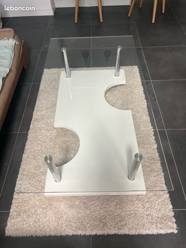 Table basse en verre (image 1)