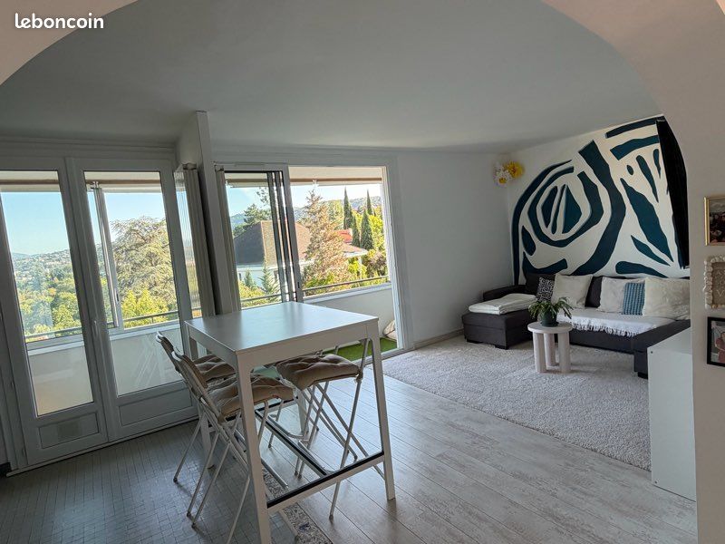 Appartement 4 pièces 89 m² · à Clermont-Ferrand · 89 m² · 1 050 €/mois