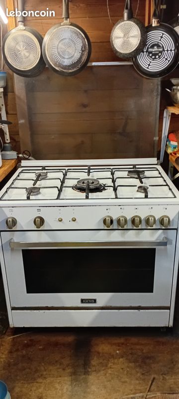 Cuisinière au gaz 5 becs et grand four de 90cm (aucune livraison possible) (image 1)