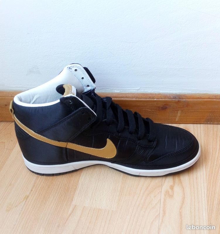 Nike Dunk Hi Vandal Premium Noir Or Black Metallic Gold pour homme