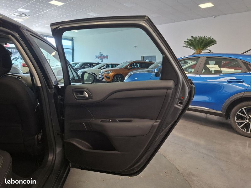 Citroen C4 1.6 hdi 115 ch Exclusive / GPS / Radar / Régulateur / Ecran / Clim Auto / (image 28)