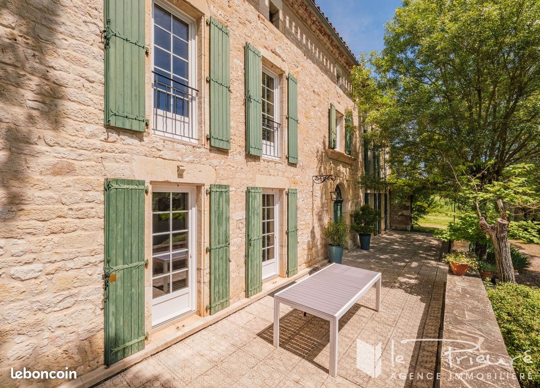 Maison 9 pièces 327 m² · à Albi · 327 m² · 700 000 €
