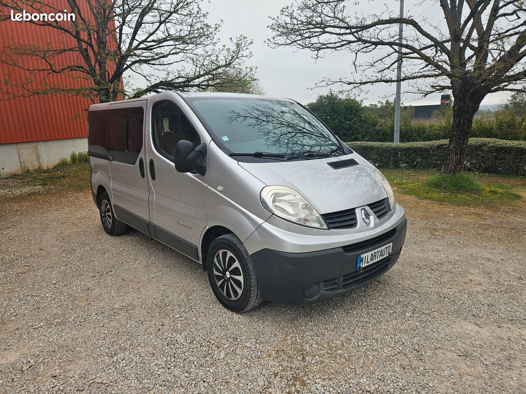 Renault TRAFIC II PASSENGER 2.0 DCI 115CH 9PL. Bon Etat... (image 8)