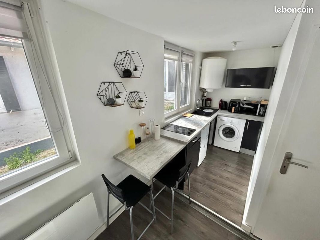 Appartement 1 pièce 26 m² · à Saint-Étienne · 26 m² · 370 €
