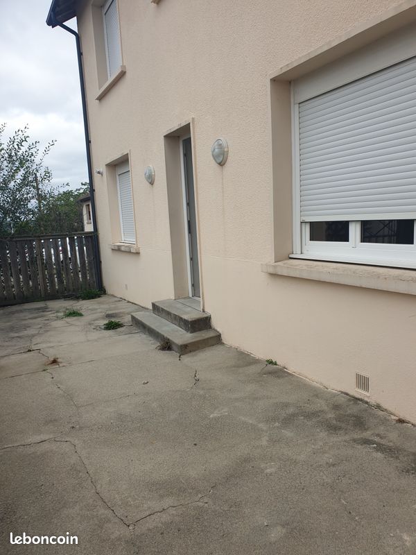 Appartement 3 pièces 70 m² · à Saint-Junien · 70 m² · 595 €/mois