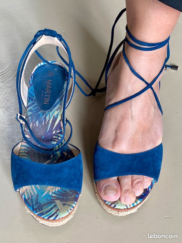 Sandales bleues compensées (image 3)