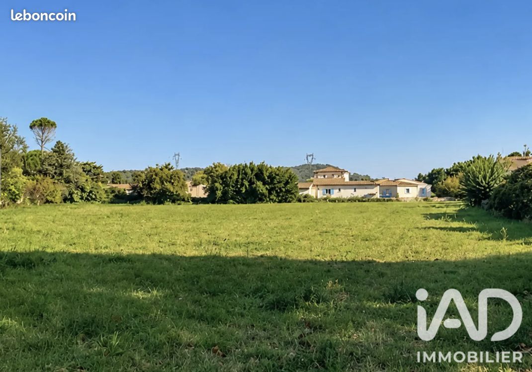 Terrain 700 m² · à Tresques · 700 m² · 109 900 €