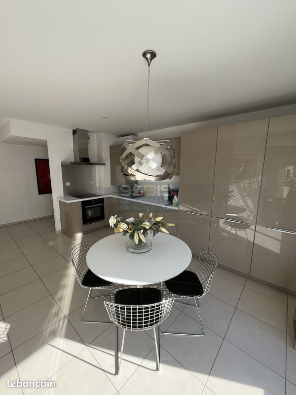Appartement 2 pièces 59 m² · à Caluire-et-Cuire · 59 m² · 1 150 €/mois