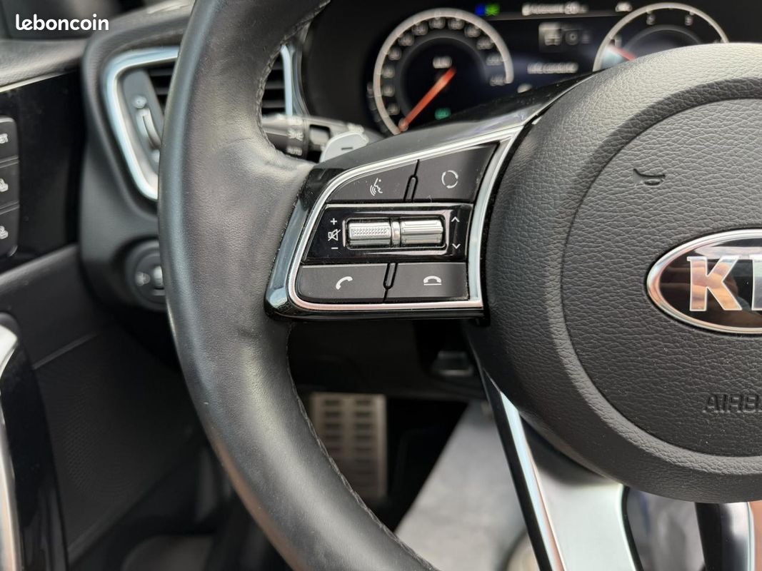 KIA XCEED 1.6 CRDi MHEV 136 DCT Premium (image 27)