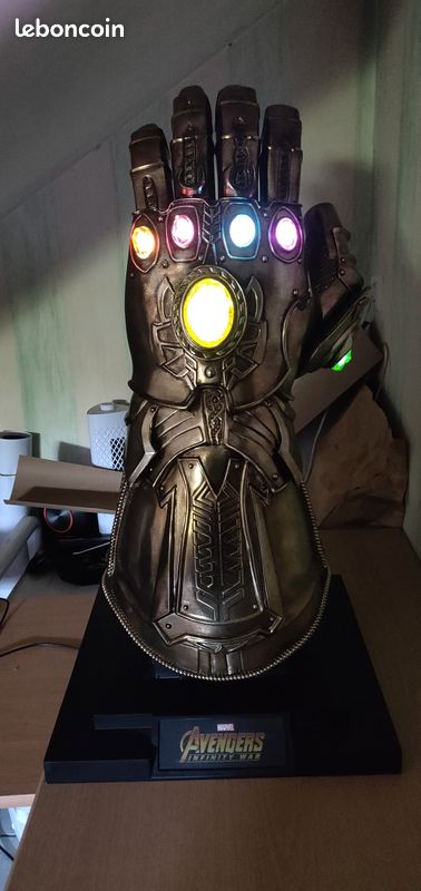 Réplique Du Gantelet De L'Infini (Infinity Gauntlet) – Figurine Marvel, échelle 1:6, Neuve