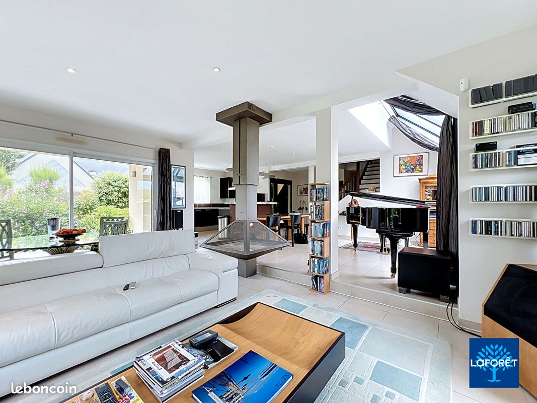 Maison 6 pièces 230 m² (image 1)