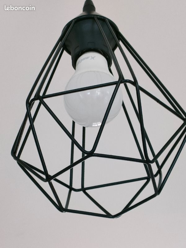 Lustre trois lampes (image 3)