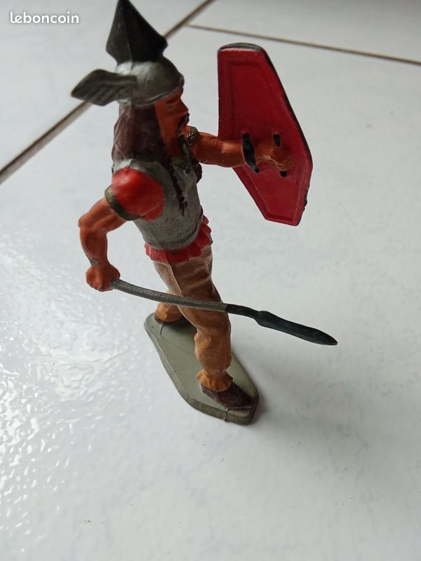 Figurine vintage guerrier gaulois (image 5)