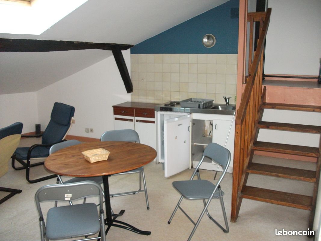 Studio 30 m2 pour étudiants - Limoges 87000 Centre-Hôtel de Ville Emailleurs (image principale 0)