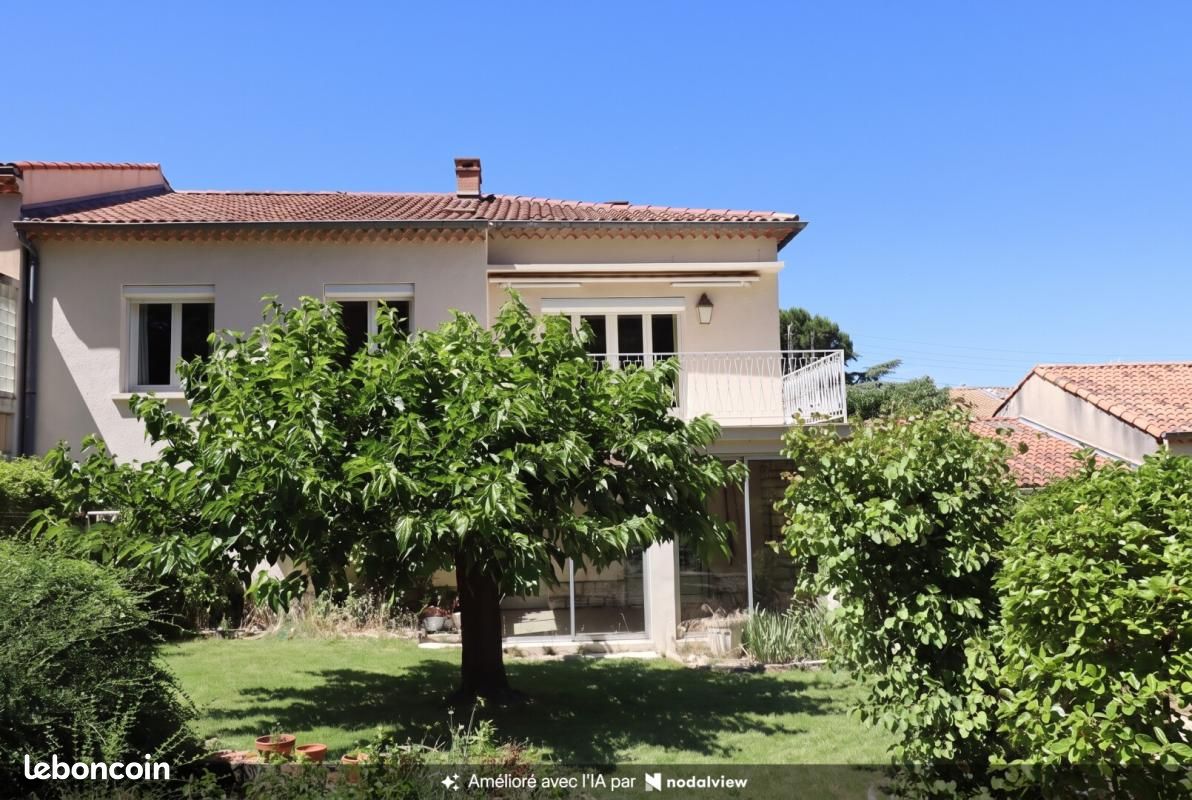 Maison 8 pièces 150 m² · à Villeneuve-lès-Avignon · 150 m² · 440 000 €