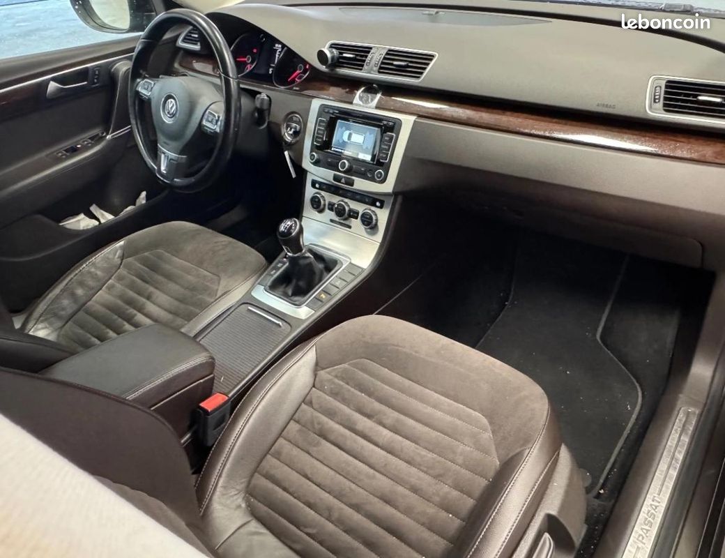 Volkswagen Passat BREAK 1.6 TDI 105 BLUEMOTION CONFORT LINE (image 13)