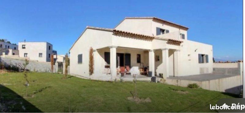 Maison 5 pièces 143 m² · à Camaret-sur-Aigues · 143 m² · 415 000 €