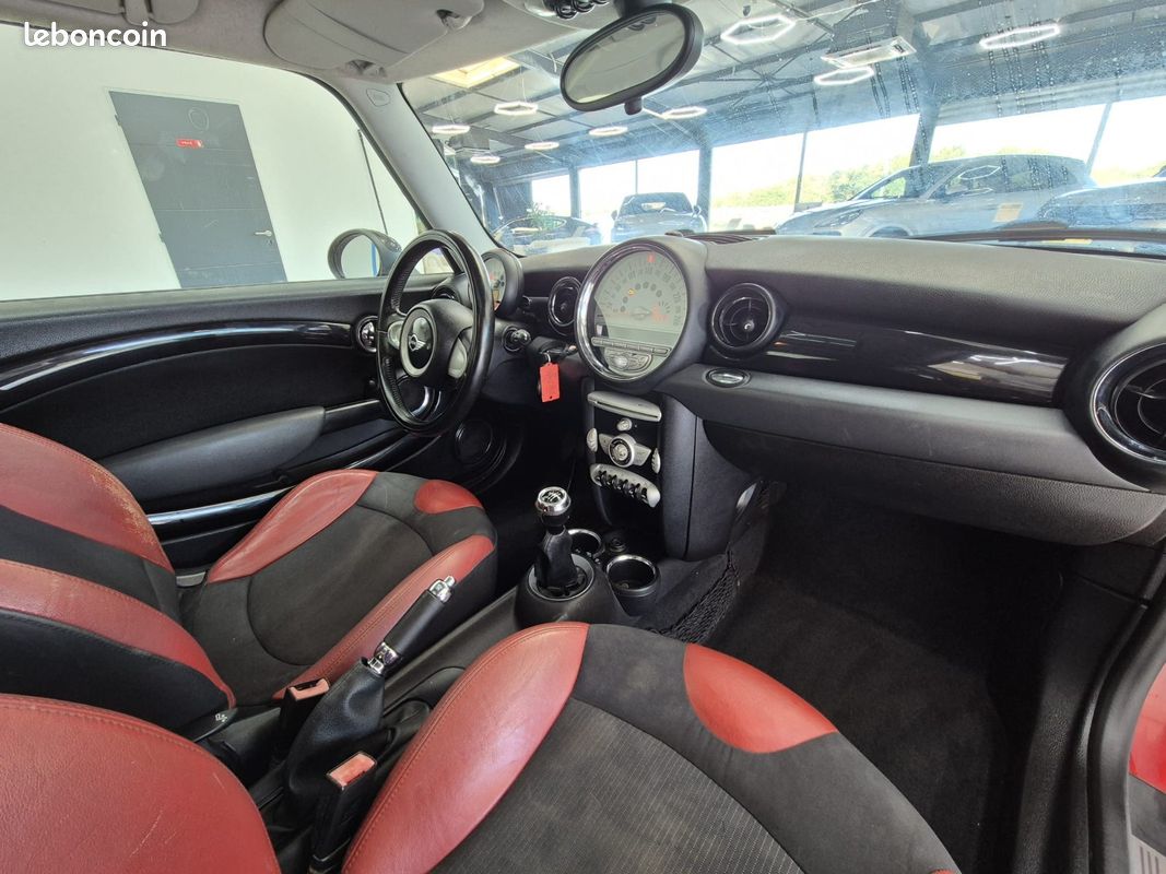 MINI COOPER D 1.6 d 110cv (image 10)