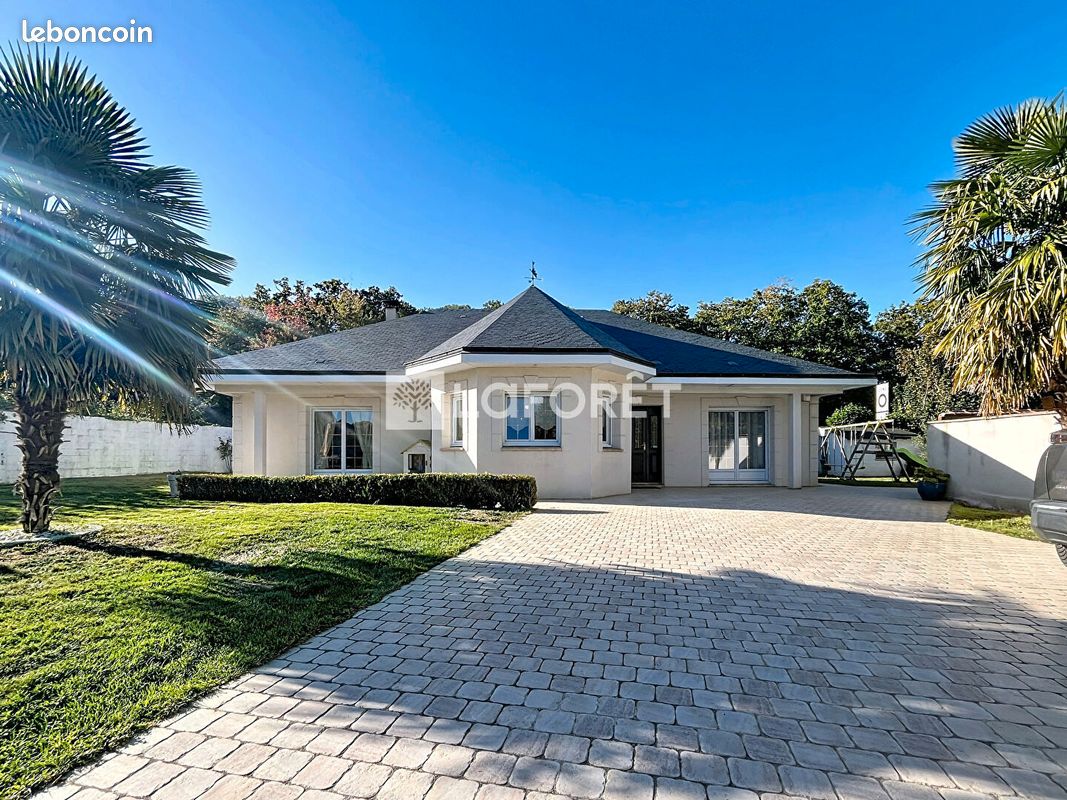 Maison 6 pièces 145 m² · à Grand-Couronne · 145 m² · 335 000 €