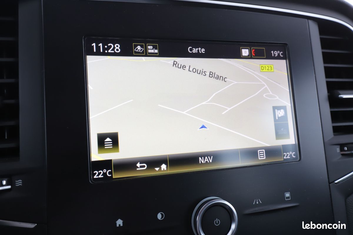 Renault Mégane 1.5 dCi Blue Business EDC 115 ch (image 17)