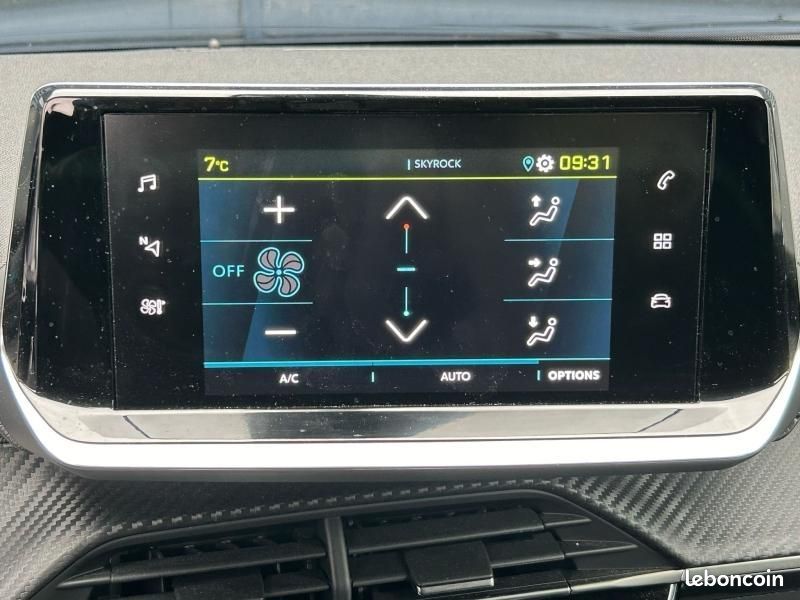Peugeot 2008 e-2008 136ch Allure (image 22)