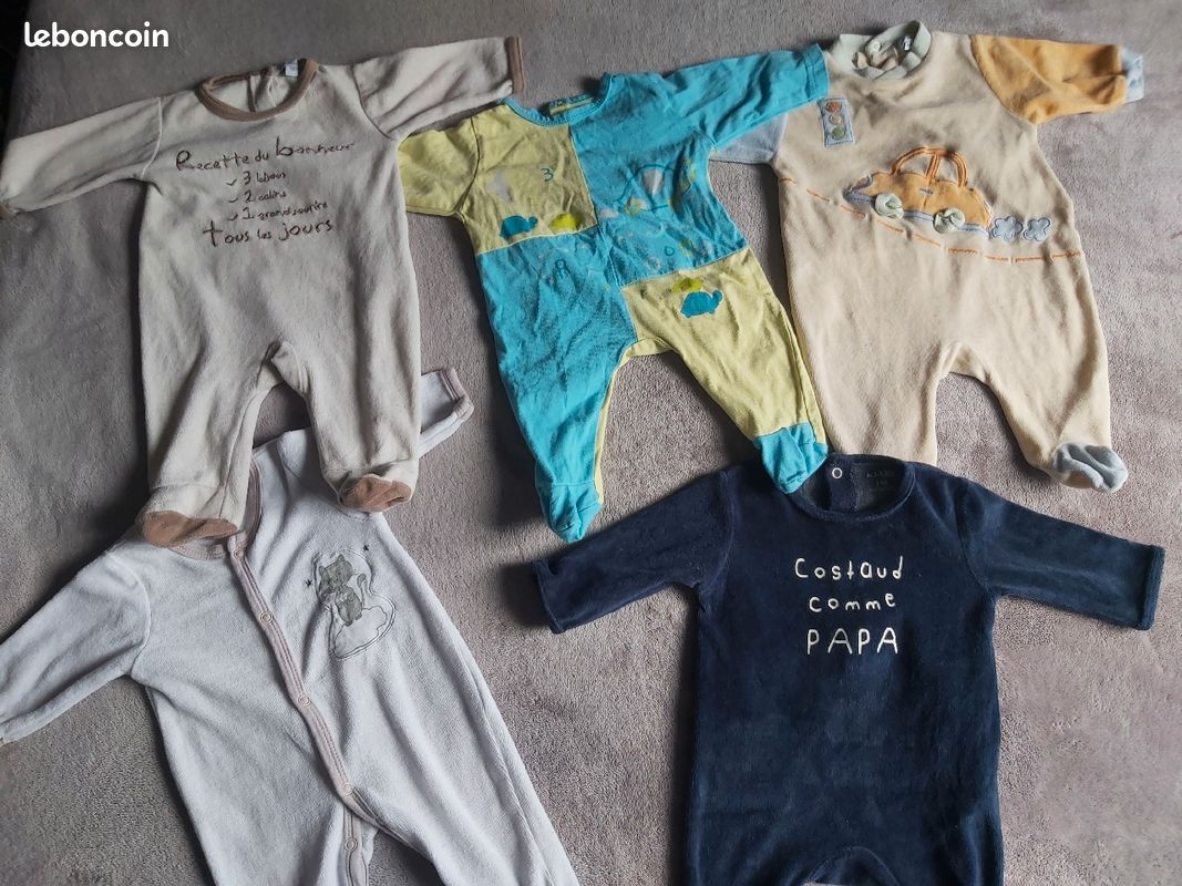 Lot de Vêtements Garçon 1 mois (image 3)