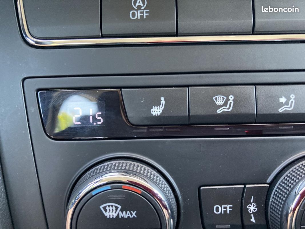 SEAT ATECA 1.6 TDI - 115 - Référence (image 26)