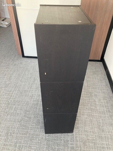 Meuble noir modèle BILLY IKEA 2 ETAGERES (image 6)