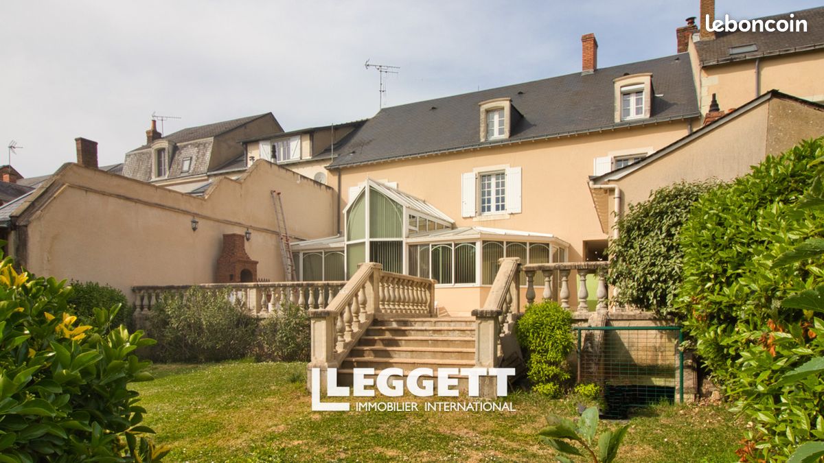 Maison 13 pièces 336 m² · à La Flèche · 336 m² · 439 000 €