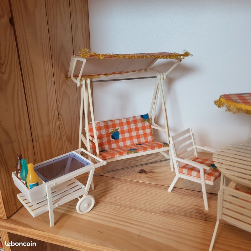 KARLOR Lot De 8 Chaises De Jardin Miniatures Avec Parasol, Table Et Chaises De Poupées, Panneaux Publicitaires, Caisse, Maison De Poupée, Meubles De Salon, Salon De Jardin