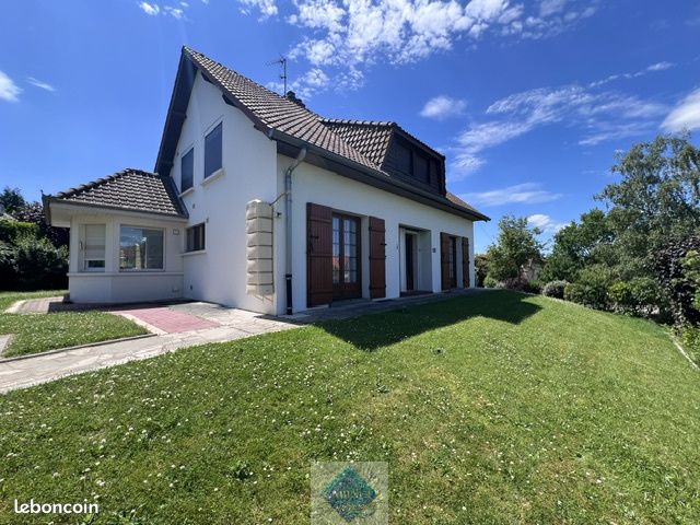Maison 6 pièces 142 m² · à Abbeville · 142 m² · 298 000 €