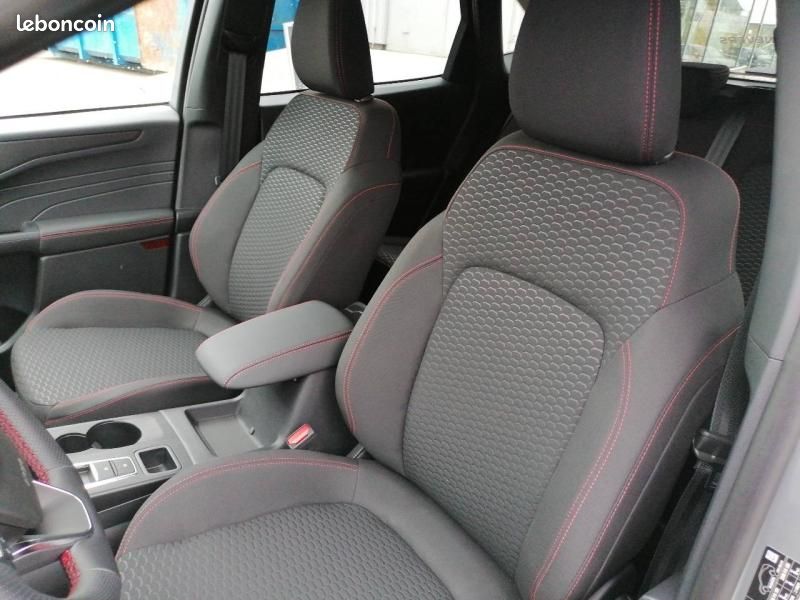 Ford Kuga 2.5 Duratec 180ch Hybrid FlexiFuel ST-Line Powershift (image 17)