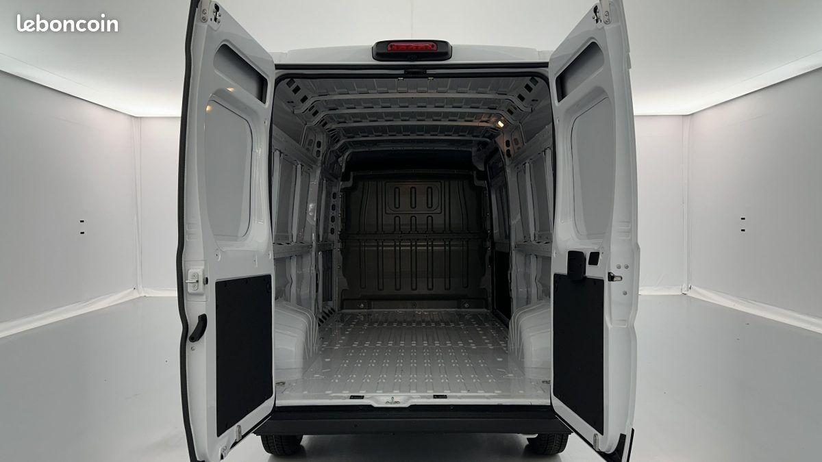 Peugeot boxer l3h2 3.5 maxi 2.2 bluehdi 180ch bva8 2025 (image 10)