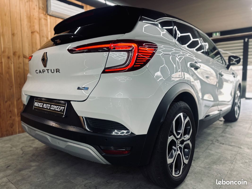 Renault CAPTUR 1.6 145CH Intens + CARPLAY + CAMERA + 2EME MAIN + ENTRETIEN CONSTRUCTEUR + GARANTIE 12 MOIS (image 4)