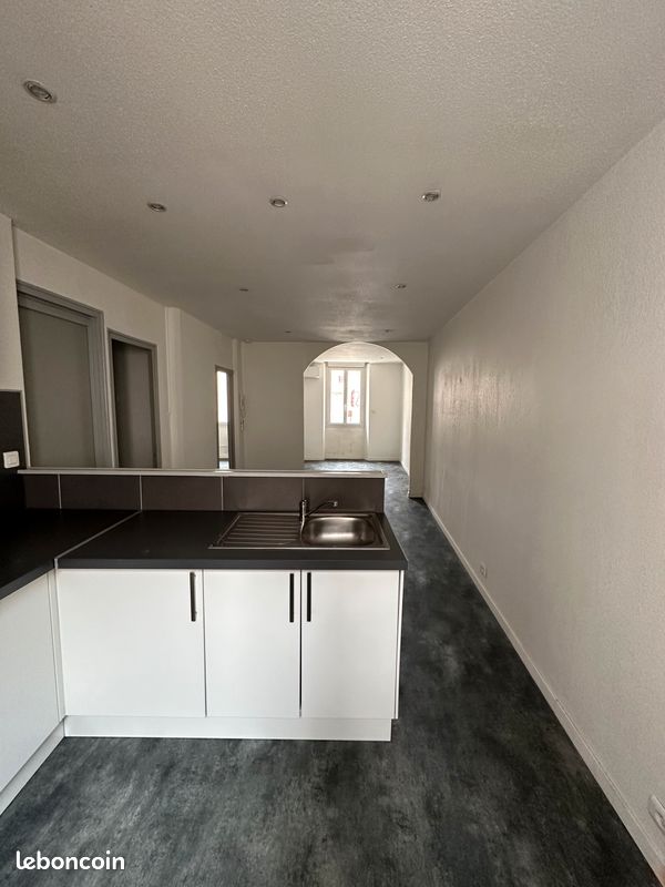 Appartement 2 pièces 43 m² · à Cuers · 43 m² · 650 €/mois